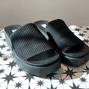 Steve Madden sandals
